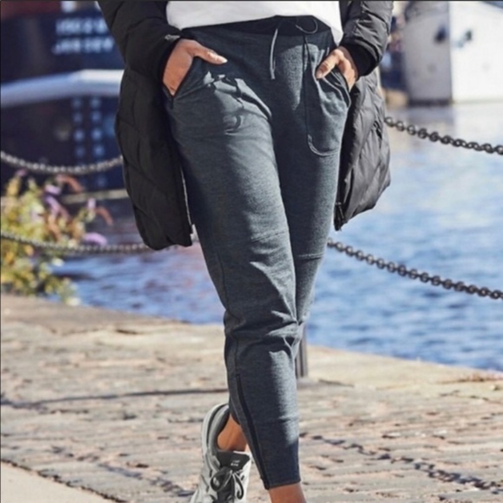 Athleta Heather Gray Metro Street Jogger Pants